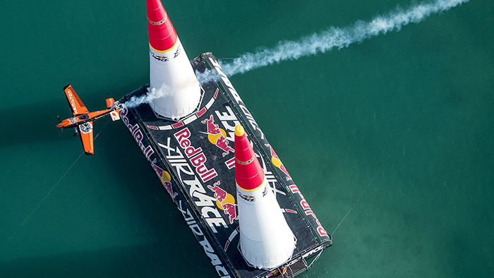 Aerial Action in Abu Dhabi: Red Bull Air Race Season Opener
