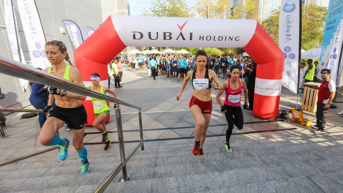 Going the Vertical Limit: 2016 Dubai Holding Skyrun
