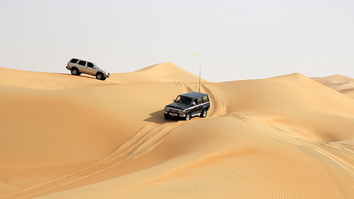 Summer desert driving in the UAE
