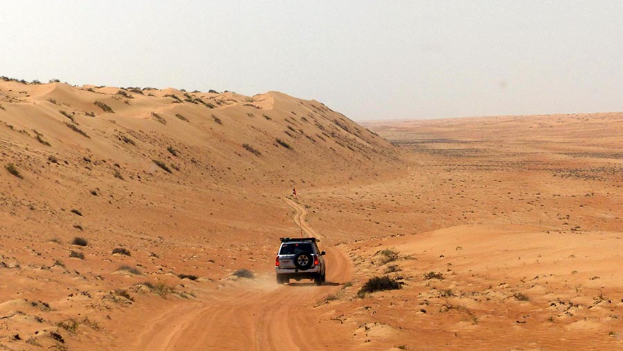 Oman-Tour-Discover-Beaten-Offroaders-Track-Adventures-Offroad-Marina-Bruce